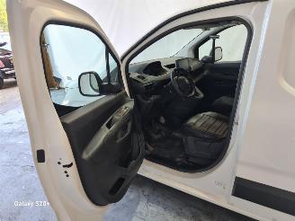 Peugeot Partner 1.5 BlueHDI Premium picture 18