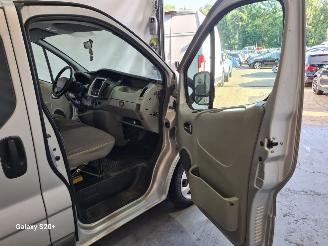 Renault Trafic 2.0 dCi T27L1H1 Auth picture 16