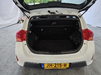 Toyota Auris 1.8 Hybrid Aspiration picture 19