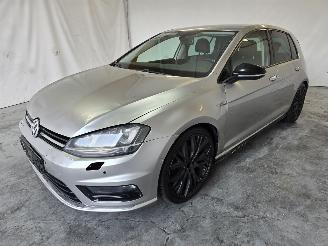 Volkswagen Golf 1.2 TSI Easyline picture 3