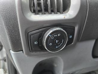 Ford Transit 310 2.2 TDCI L2H1 Ambiente picture 22