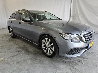 Vaurioauto  passenger cars Mercedes E-klasse E-klasse Estate 200 d 2019/12