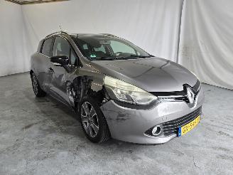 skadebil auto Renault Clio 1.5 dCi NightenDay 2015/8