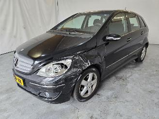 Mercedes B-klasse b150 picture 3
