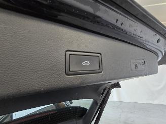 Volkswagen Golf 1.5 eTSI R-Line Bns picture 19