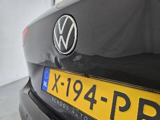 Volkswagen Golf 1.5 eTSI R-Line Bns picture 10