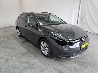 Voiture accidenté Volkswagen Golf 1.5 TSI Life Business 2022/10
