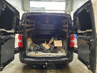 Toyota ProAce 2.0 D-4D Professional picture 15