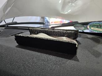 BMW iX1 xDrive30 Launch Edition 67 kWh picture 16