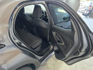 Toyota Yaris 1.5 Hybrid 115 Dynamic picture 17