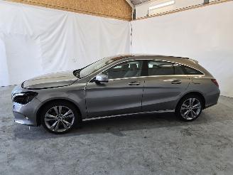 Mercedes Cla-klasse Shooting Brake 180 Prestige picture 4