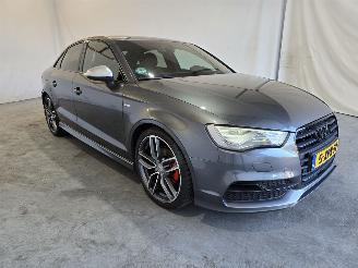 Voiture accidenté Audi A3 LIMOUSINE 2014/10