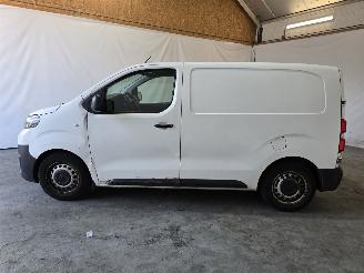 Toyota Proace Compact 1.6 D-4D Cool Comfort picture 4