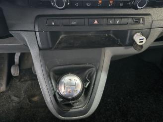 Toyota Proace Compact 1.6 D-4D Cool Comfort picture 31