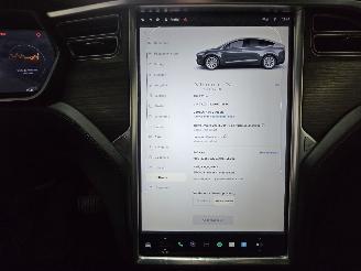 Tesla Model X 90D Base 6p. picture 27