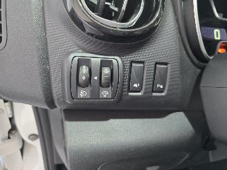 Renault Trafic 2.0 dCi 120 T29 L1H1 Luxe picture 26