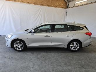 Ford Focus 1.0 EcoBoost Titanium Business picture 4