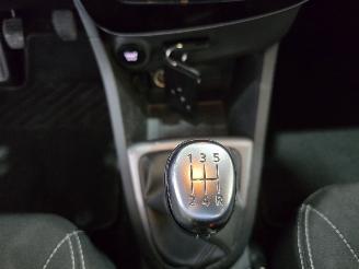 Renault Clio 0.9 TCe Limited picture 30