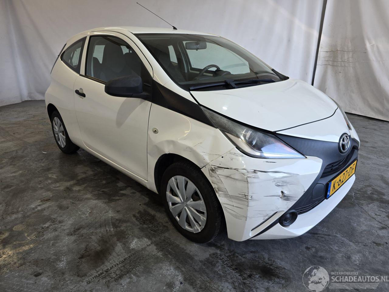 Toyota Aygo 1.0 VVT-i x