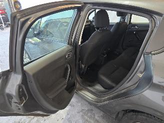 Peugeot 208 1.0 VTi Access picture 16