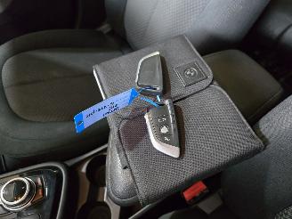 BMW 2-serie 218i Centennial High Executive 7p. picture 34