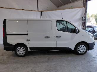Renault Trafic 2.0 dCi 120 T29 L1H1 Luxe picture 8