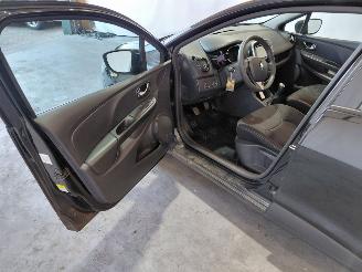 Renault Clio 0.9 TCe Eco2 Expression picture 18