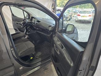 Peugeot Partner 1.5 BlueHDI Premium picture 17