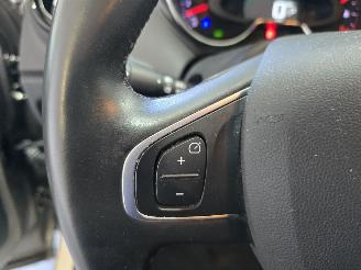 Renault Captur 1.2 TCe Dynamique picture 30