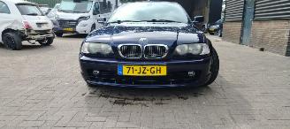 uszkodzony samochody osobowe BMW 3-serie 318Ci Executive 2003/10