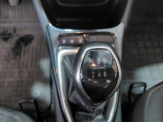 Opel Crossland X 1.2 120 J. Edition picture 33