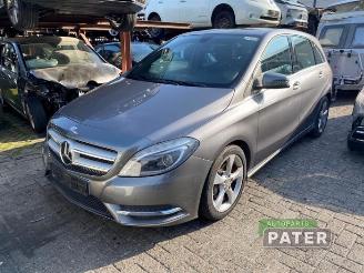 rozbiórka samochody osobowe Mercedes B-klasse B (W246/W242), Hatchback, 2011 / 2018 1.6 B-180 BlueEFFICIENCY Turbo 16V 2014/9