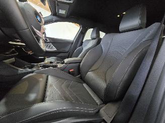 BMW 1-serie 120 picture 37