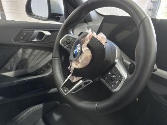 BMW 1-serie 120 picture 16