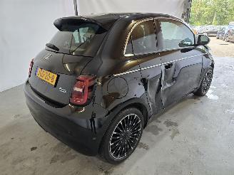 Fiat 500 3+1 La Prima 42 kWh picture 7