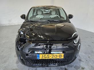 Fiat 500 3+1 La Prima 42 kWh picture 2