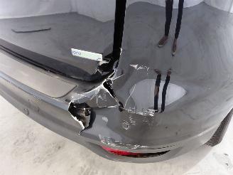 Ford C-Max 1.0 Titanium picture 17
