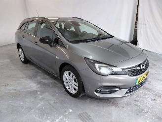 damaged passenger cars Opel Astra SPORTS TOURER 1.2 Business Edition 2022/2