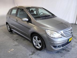 uszkodzony samochody osobowe Mercedes B-klasse B 200 Automaat 2007/5