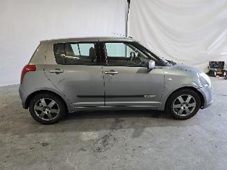 Suzuki Swift 1.3 GLS picture 8