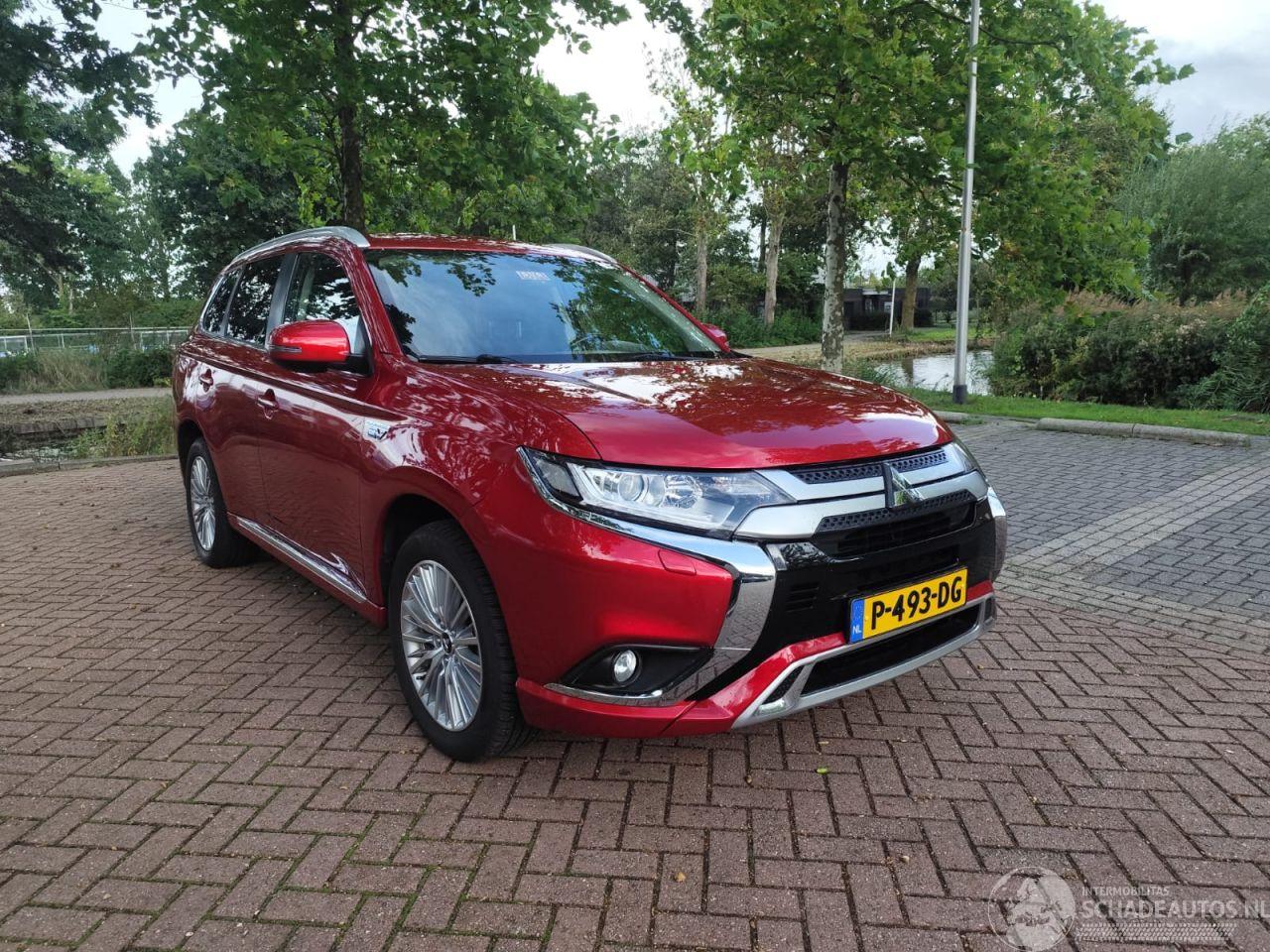 Mitsubishi Outlander 2.4 PHEV Intense+