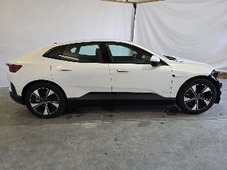 Polestar 4 Long Range Single motor 100 kWh picture 8