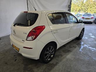 Hyundai I-20 1.2 HP i-Motion picture 7