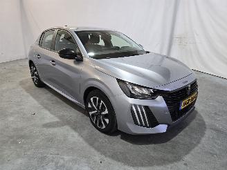 krockskadad bil auto Peugeot 208 1.2 PureTech 75 Style 2025/2