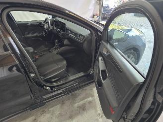 Ford Focus 1.0 EcoBoost Hybrid ST Line picture 15