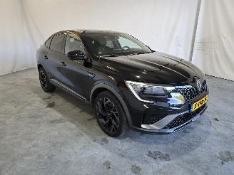 skadebil auto Renault Arkana E-TECH 2024/2