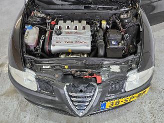 Alfa Romeo GT 1.8 T.Spark Distinctive picture 13