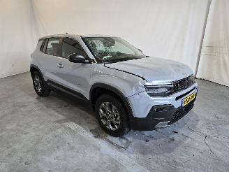 Voiture accidenté Jeep Avenger Longitude 54 kWh 2025/6