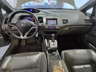 Honda Civic 4DR HYBRID picture 23
