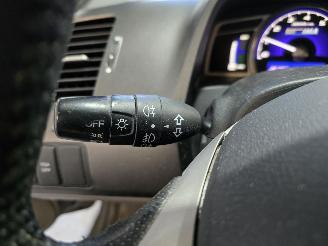 Honda Civic 4DR HYBRID picture 26